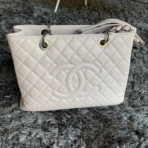 Authentic Chanel Caviar Pale Pink GST rare color